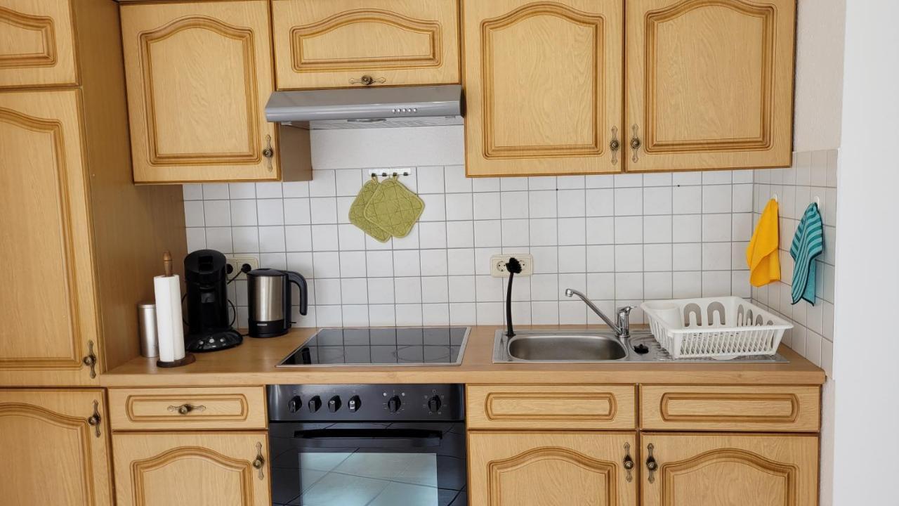 Wohlfuehl-Ferienwohnung Mit Tiefgarage Im Gruenen Oberhof  Kültér fotó
