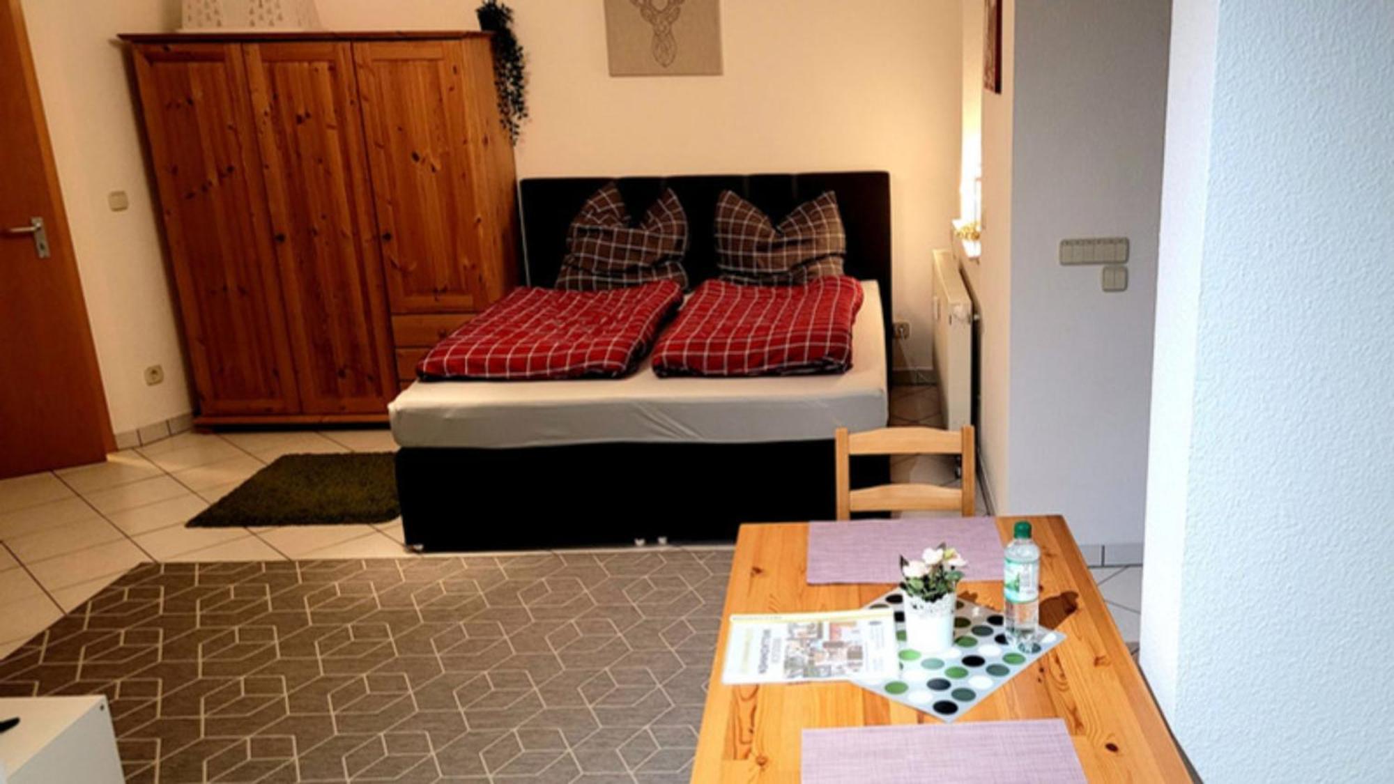 Wohlfuehl-Ferienwohnung Mit Tiefgarage Im Gruenen Oberhof  Kültér fotó